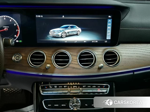 Mercedes-Benz E-Class W213 id 4610589 из Кореи 18