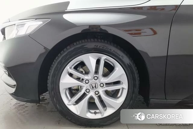Honda Accord id 4276189 из Китая 23