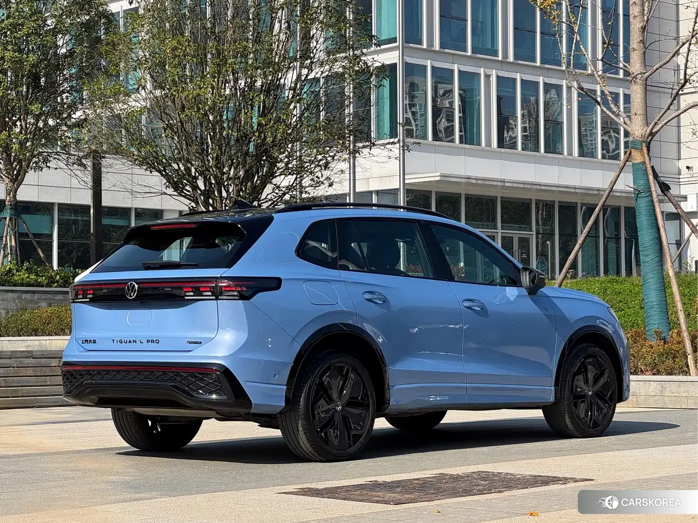 Volkswagen Tiguan L id 4649300 из Китая 9