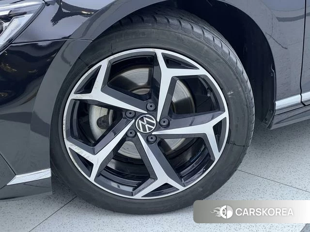 Volkswagen Magotan id 4263113 из Китая 27