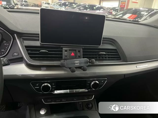 Audi Q5L id 4238088 из Китая 15
