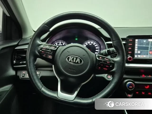 Kia Stonic id 3476699 из Кореи 19