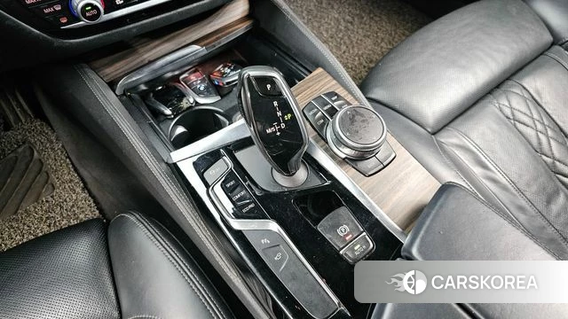 BMW 5 Series (G30) id 4587522 из Кореи 19