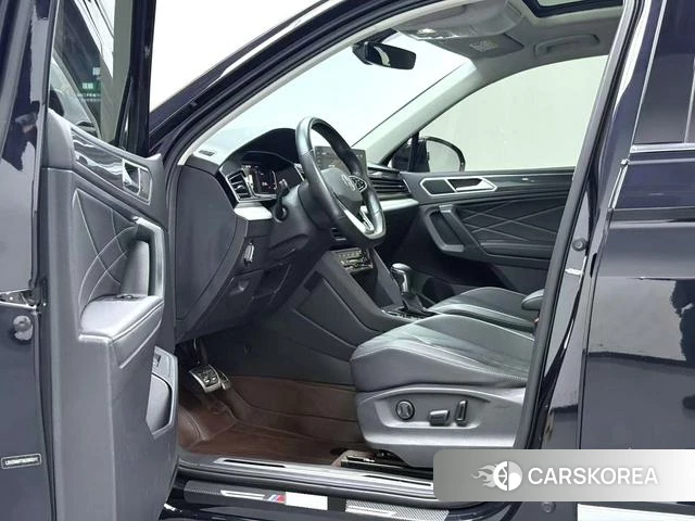 Volkswagen Tiguan L id 4328667 из Китая 9