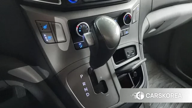 Hyundai The New Grand Starex id 3335365 из Кореи 19