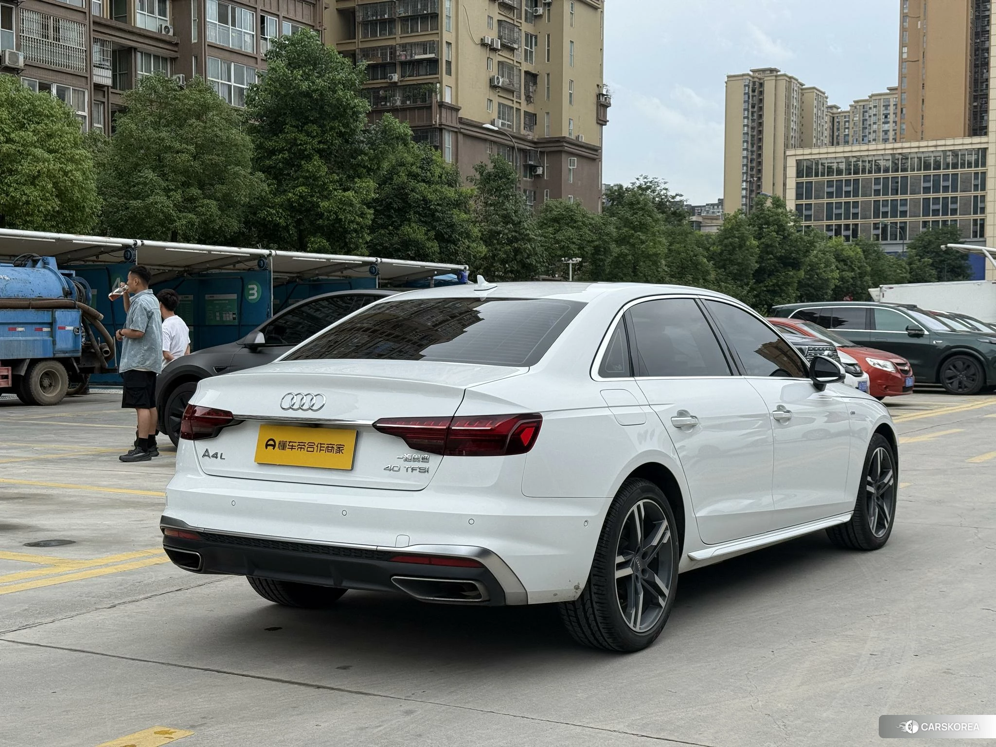 Audi A4L id 4510431 из Китая 22
