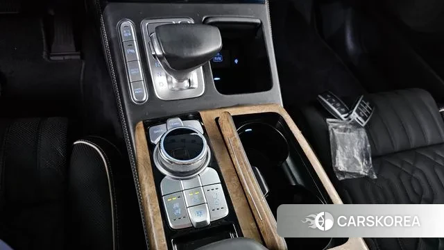 Genesis G90 id 3616125 из Кореи 19