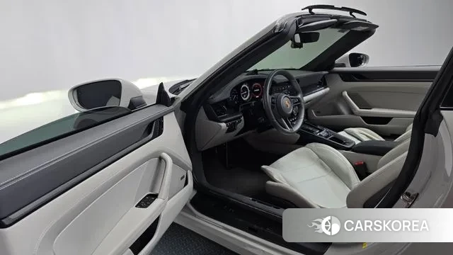 Porsche 911(992) id 3394338 из Кореи 19