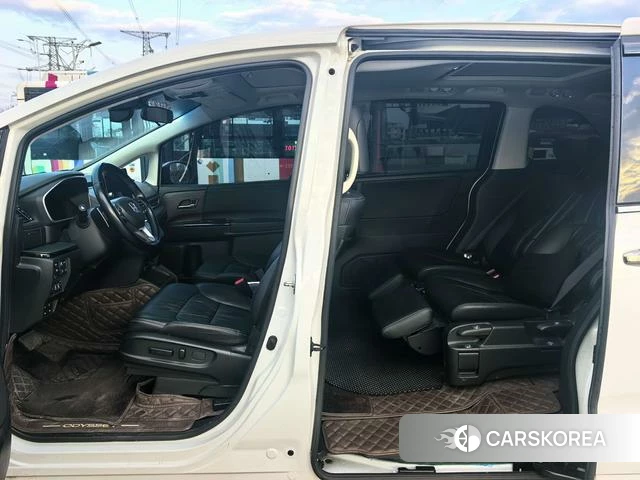 Honda Odyssey id 4263514 из Китая 32