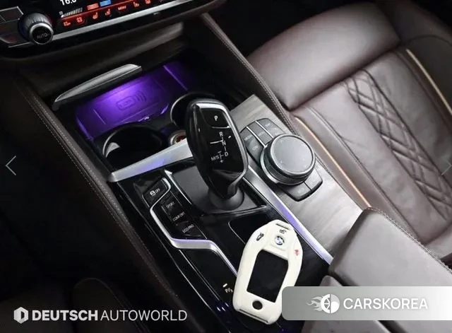 BMW 5 Series (G30) id 3038459 из Кореи 19