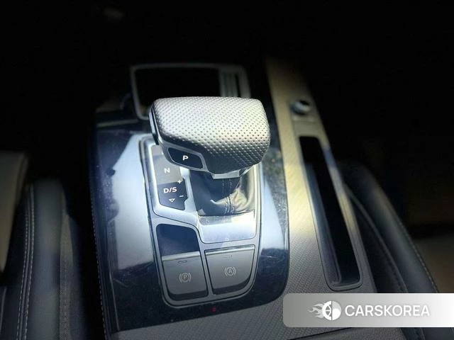 Audi Q5L id 4341603 из Китая 17