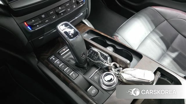 Maserati Ghibli id 4741425 из Кореи 33