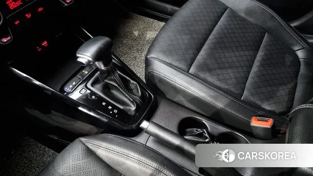 Kia Stonic id 2886236 из Кореи 19