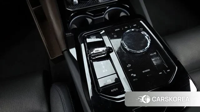 BMW 5 Series (G60) id 3684379 из Кореи 19