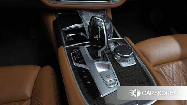 BMW 7 Series (G11) id 4284142 из Кореи 37