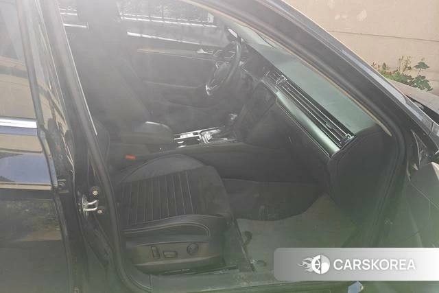 Volkswagen Magotan id 4333653 из Китая 16