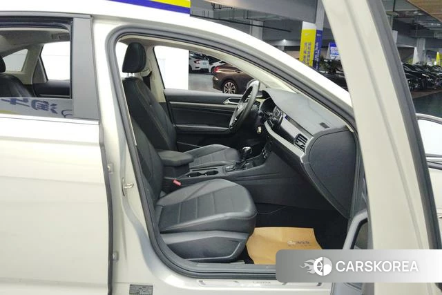 Volkswagen Lavida id 4254750 из Китая 16