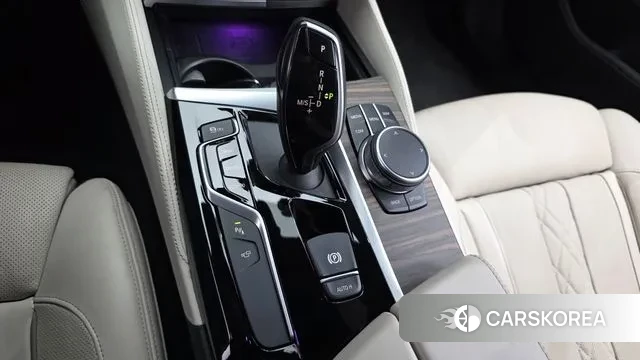 BMW 5 Series (G30) id 3741808 из Кореи 19