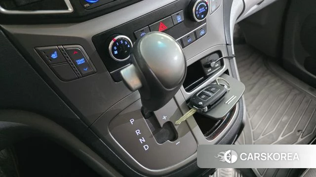 Hyundai The New Grand Starex id 4446901 из Кореи 19
