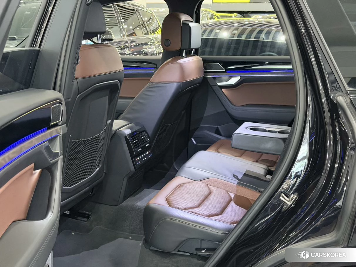 Volkswagen Touareg id 4455788 из Китая 21