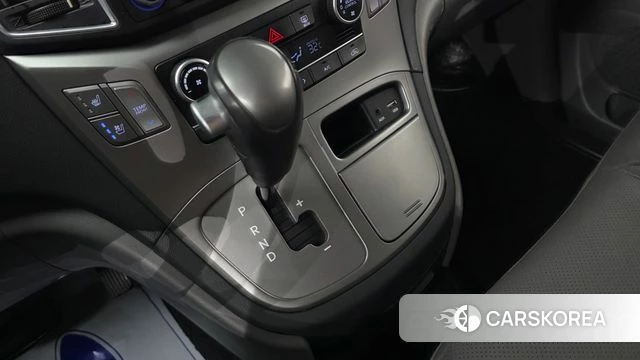 Hyundai The New Grand Starex id 4694159 из Кореи 18