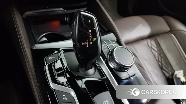 BMW 5 Series (G30) id 3259252 из Кореи 19