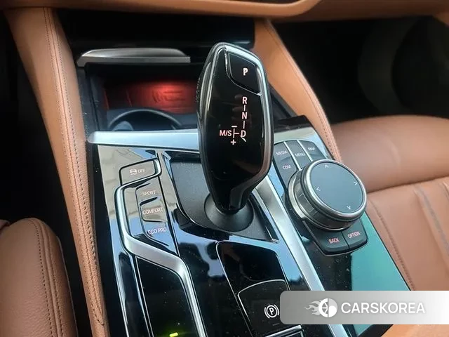 BMW 5 Series (G30) id 3675857 из Кореи 19