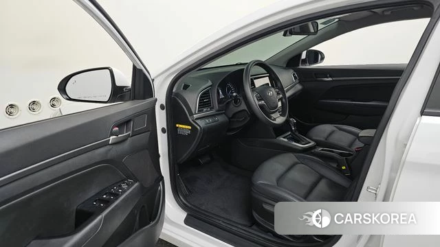 Hyundai Avante AD id 4536641 из Кореи 30