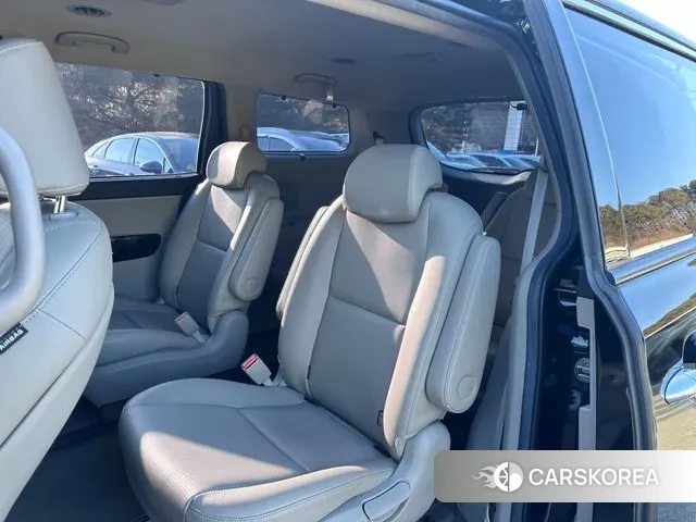 Kia The New Carnival id 3636401 из Кореи 17