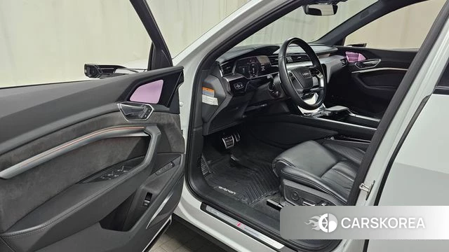 Audi e-Tron id 4636795 из Кореи 31