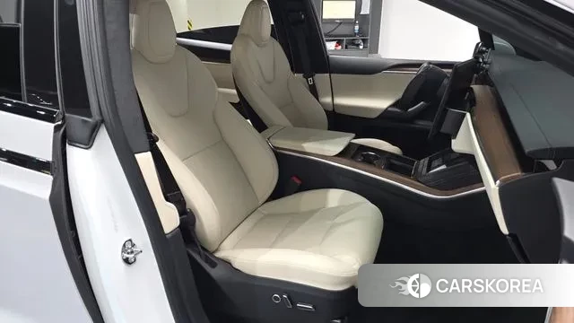 Tesla Model X id 3420629 из Кореи 19