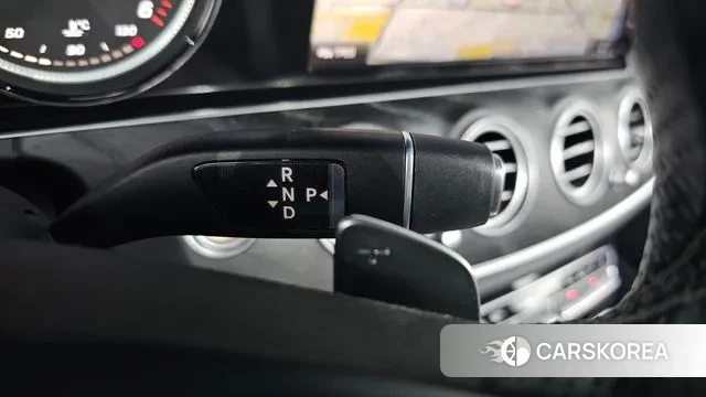 Mercedes-Benz E-Class W213 id 3692942 из Кореи 19