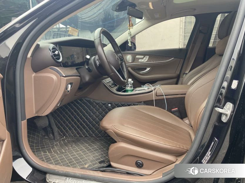 Mercedes-Benz E-class id 4487371 из Китая 9