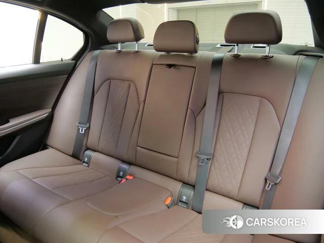 BMW 3 series id 3913905 из Китая 19