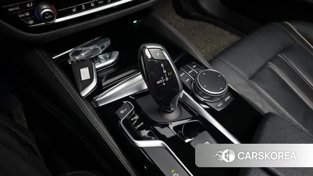 BMW 5 Series (G30) id 3275442 из Кореи 19