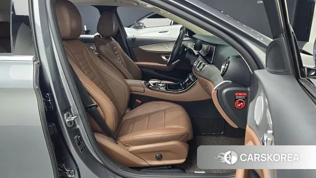 Mercedes-Benz E-Class W213 id 3647179 из Кореи 19