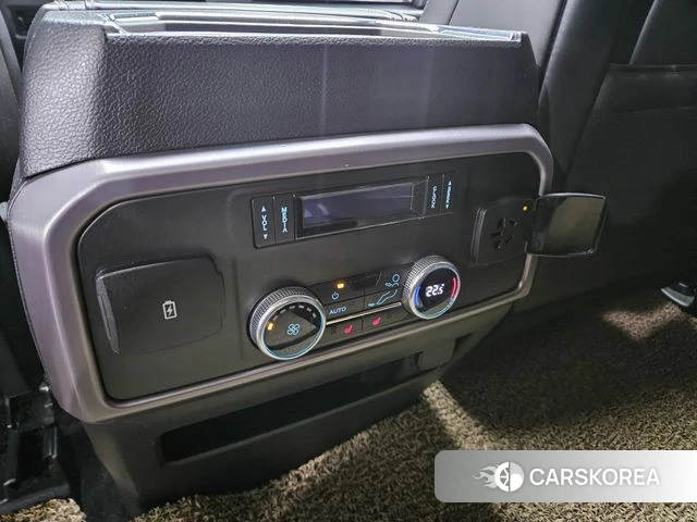 Ford Expeditation id 4231828 из Кореи 14