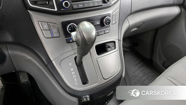 Hyundai The New Grand Starex id 3829341 из Кореи 19