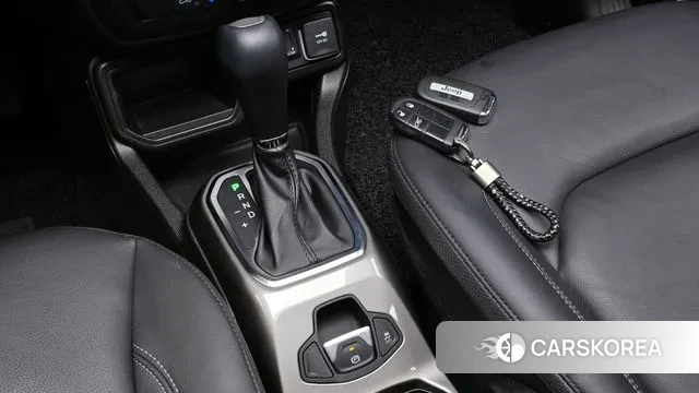 Jeep Renegade id 3043688 из Кореи 19