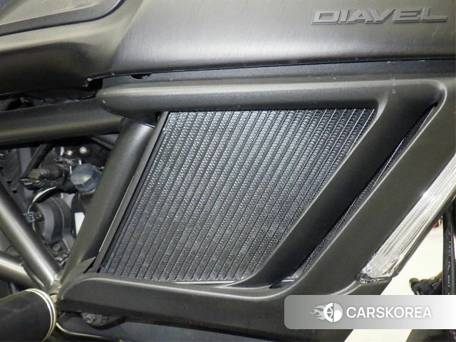Проданный Ducati DIAVEL DARK id 4199338 из Японии, фото 33