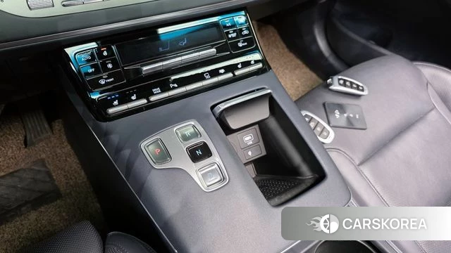 Hyundai The New Grandeur IG Hybrid id 4187452 из Кореи 34