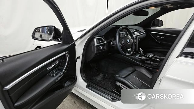 BMW 3 Series (F30) id 3917348 из Кореи 19