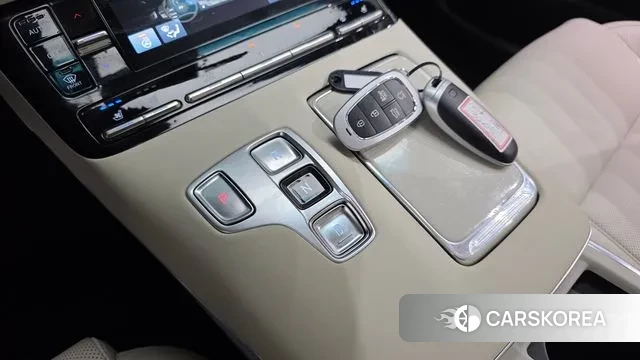 Hyundai The New Grandeur IG id 3411507 из Кореи 19