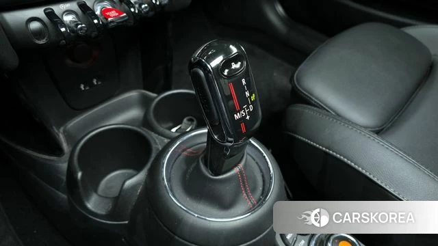 Mini Cooper S id 3965778 из Кореи 19