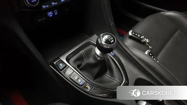 Hyundai Veloster (JS) id 3494611 из Кореи 19