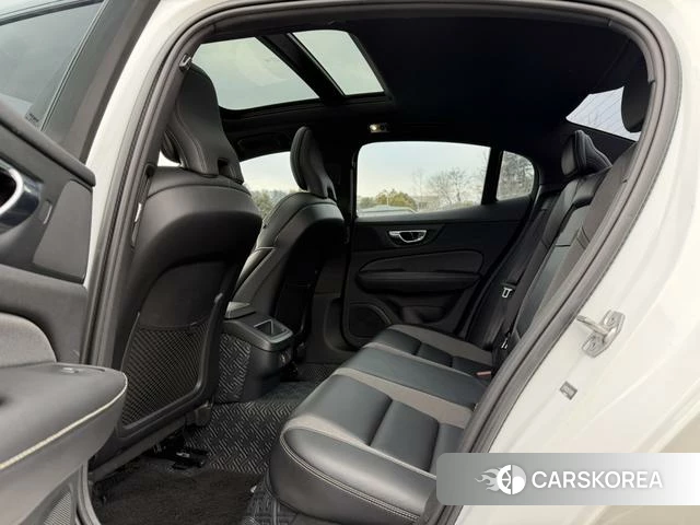 Volvo S60 id 4209735 из Китая 18