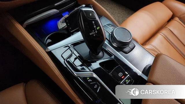 BMW 5 Series (G30) id 3864731 из Кореи 19