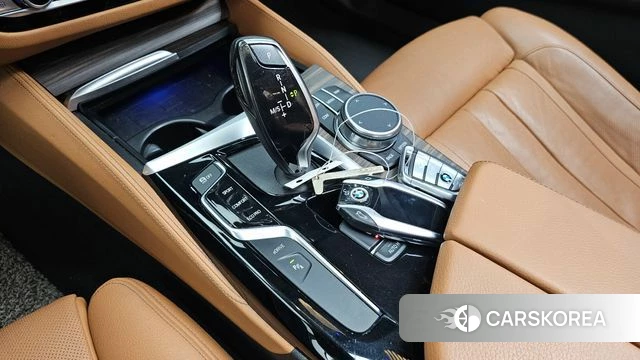 BMW 5 Series (G30) id 4429947 из Кореи 31