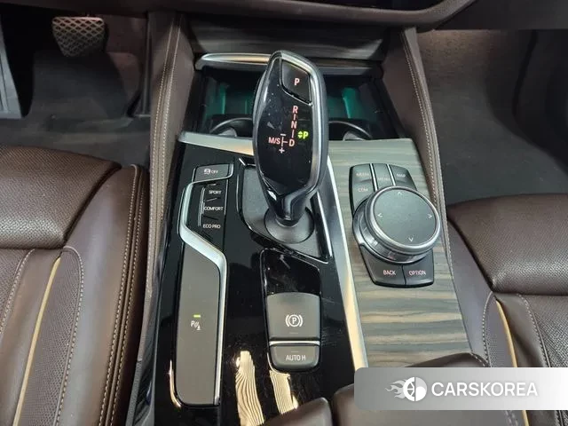 BMW 5 Series (G30) id 3018511 из Кореи 19