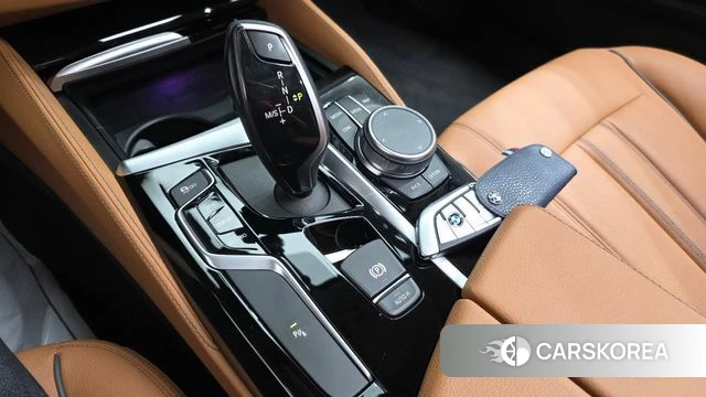 BMW 5 Series (G30) id 4459176 из Кореи 33